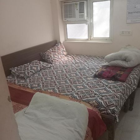 Ever Green Guest House Travel & Pg Neu-Delhi Exterior foto